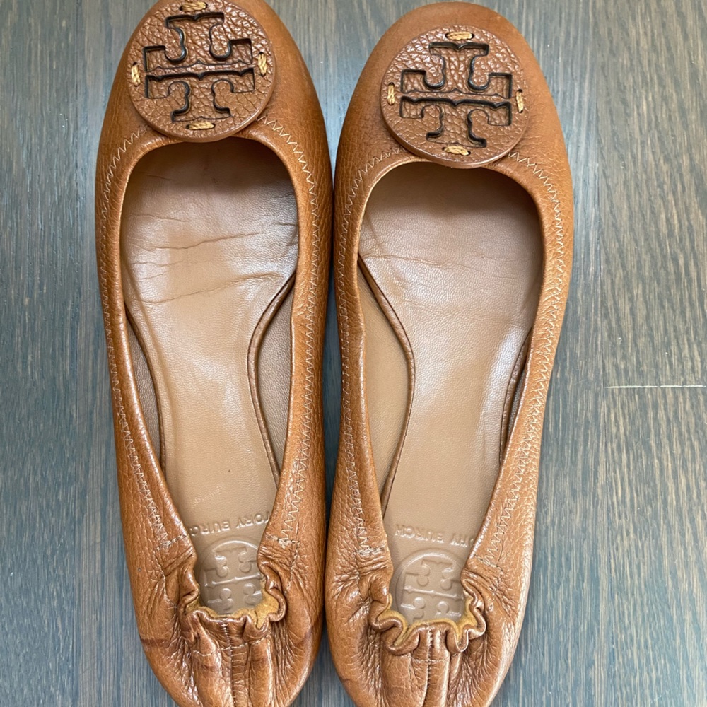 Tory Burch nude /tan / saddle leather ballet flats size 8